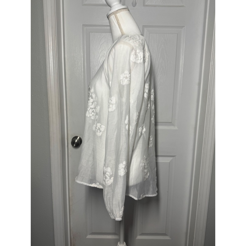 SHEIN Frog Button Floral Embroidered Blouse Size 6 White Excellent Sheer Top - Picture 4 of 6